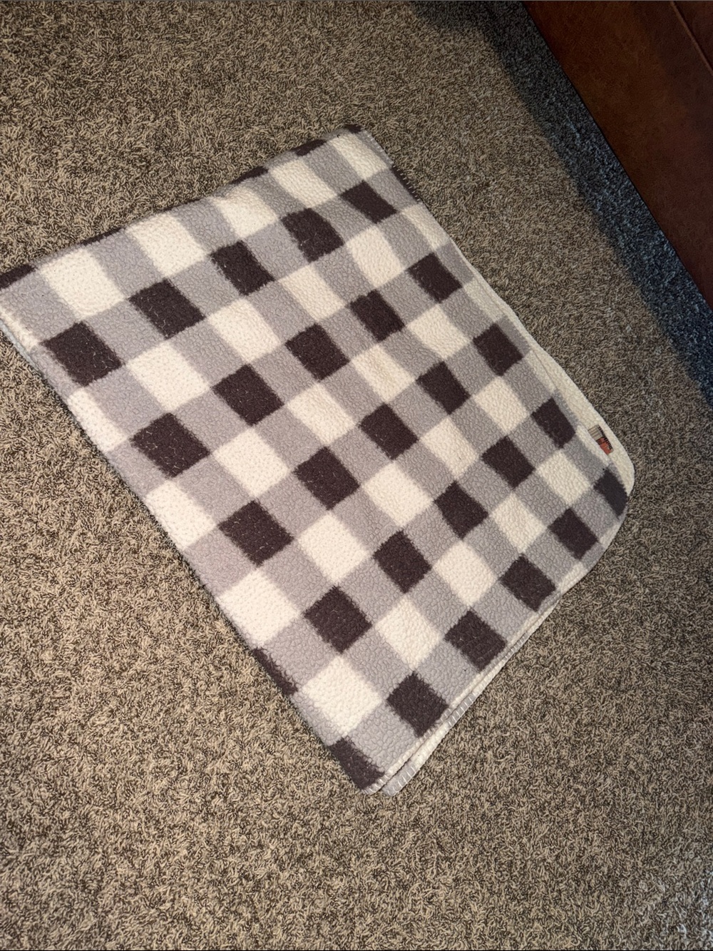 Cozy Checkered Plush Throw Blanket - Gray & White